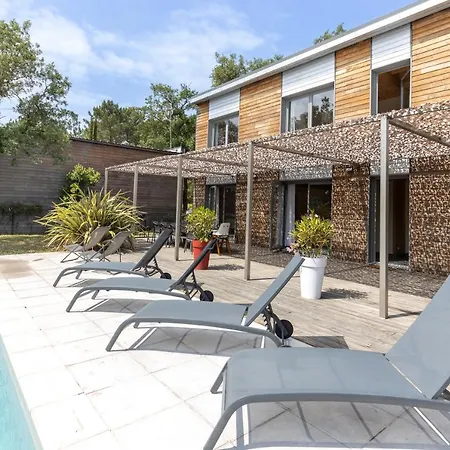 Santos Piscine Proche *